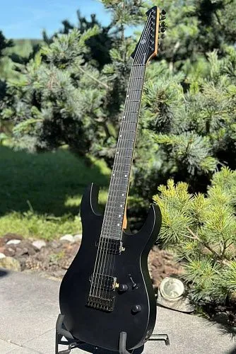 Spira S-407 MBK Электрогитара 7-ми струнная.