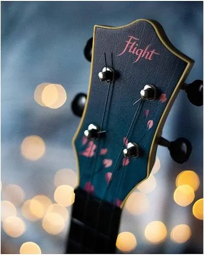 Flight TUS 32 Sakura Укулеле Travel.