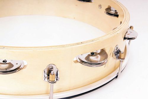 Dadi MT6-121W Тамбурин с пластиком круглый 12" настраиваемый с 1 рядом бубенцов, корпус - пластик.