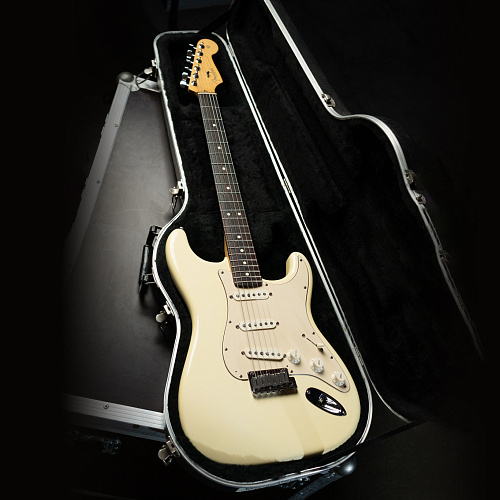 Fender American Standart Stratocaster Olympic White 2004 USA Электрогитара.