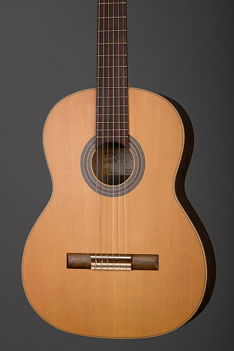 Hora SS300 Eco Walnut Гитара классическая.