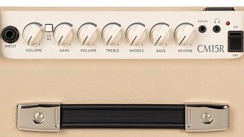 Cort CM15R-EU-WTS Комбоусилитель для электрогитары. 