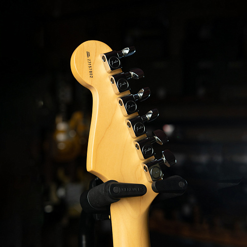 Fender American Standart Stratocaster Olympic White 2004 USA Электрогитара.