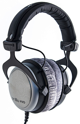 Beyerdynamic DT 880 PRO Эталонные студийные наушники полуоткрытого типа.